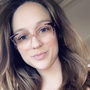 Meet your Posher, Lydia